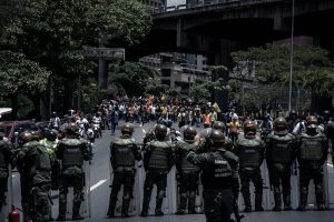 Venezuela: estuvo 23 días desaparecido y fue recluido mientras permanece incomunicado