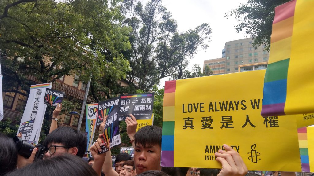262288_Taiwan legalize same sex marriage