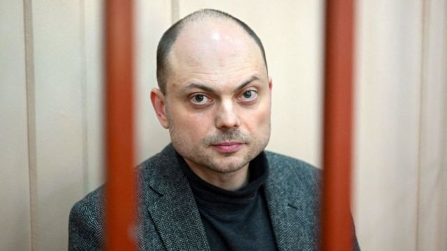 Rusia: activista condenado a 25 años de prisión por opiniones contra la guerra
