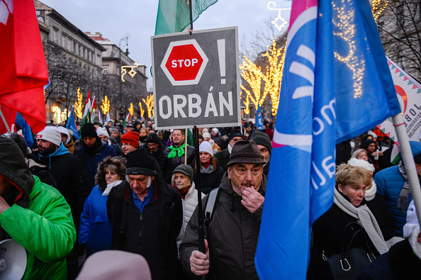 budapest-protests-16-12-2018-gettyimages-1074307540-small