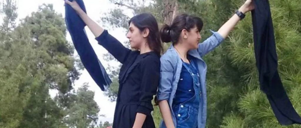 Irán: mujeres y niñas sufren represión violenta